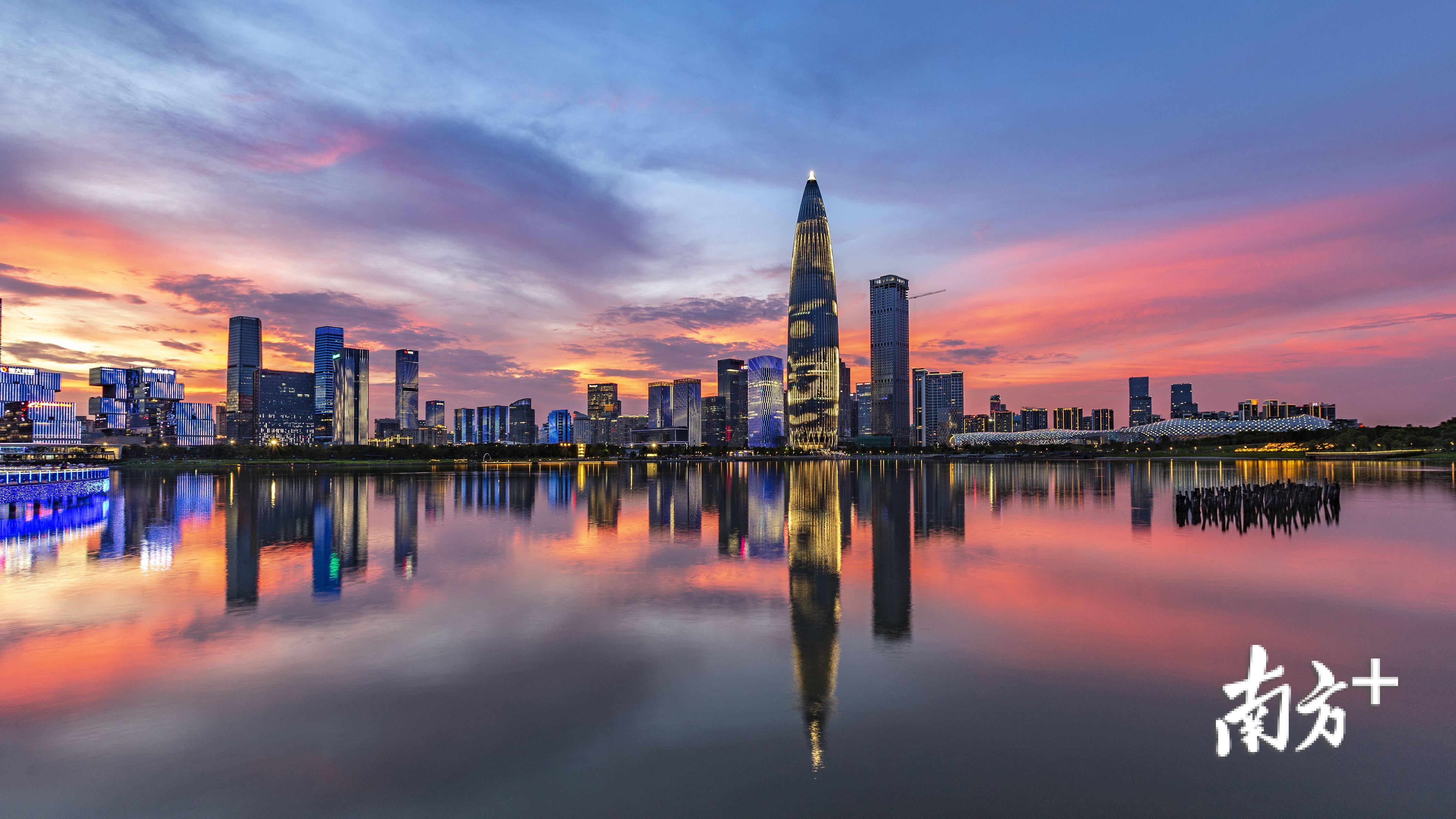 着力推动大湾区城市群空间格局优化和珠三角核心区深度一体化发展