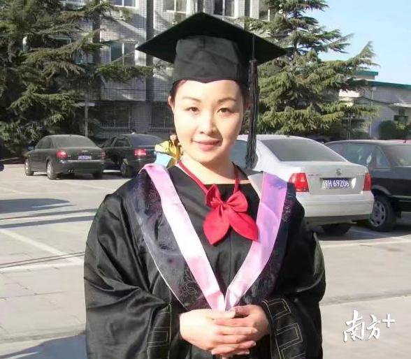 2007年，李勤于中国音乐学院毕业。  图片由受访者提供