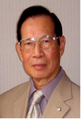 光谱化学家黄本立