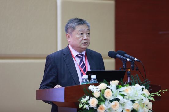 王庭槐教授为论坛闭幕式致辞 王庭槐教授为论坛闭幕式致辞