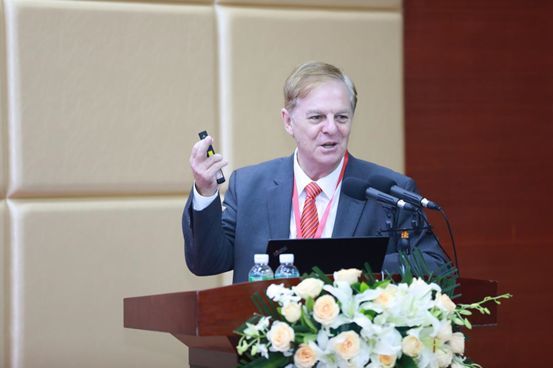 澳大利亚昆士兰大学药学院院长,我校药学院名誉院长、首席教授、学科带头人Peter J. Little AM教授作主题学术报告
澳大利亚昆士兰大学药学院院长,我校药学院名誉院长、首席教授、学科带头人Peter J. Little AM教授作主题学术报告