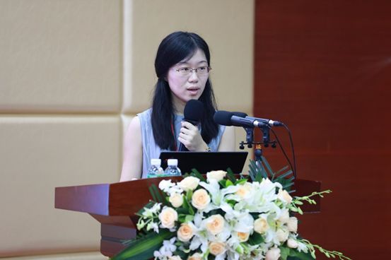 我校药学院副院长曹颖男副教授作主题学术报告
我校药学院副院长曹颖男副教授作主题学术报告