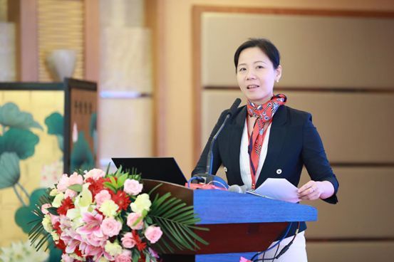 中山大学孙逸仙纪念医院伍俊妍主任主持论坛开幕式 中山大学孙逸仙纪念医院伍俊妍主任主持论坛开幕式