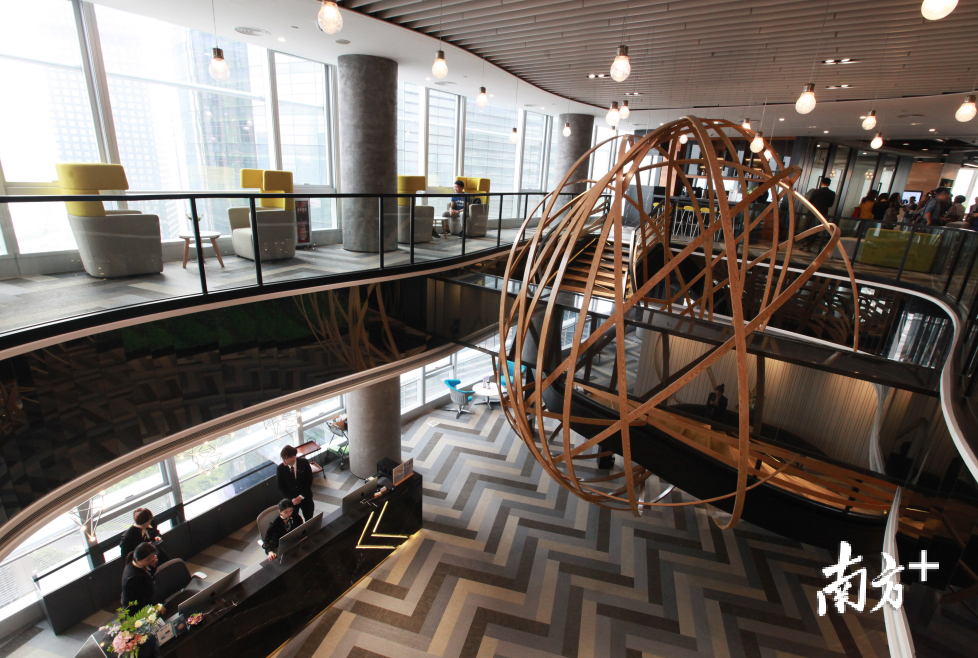 坐落在珠江新城万科大厦的粤港澳青年创业基地环境舒适又便利。