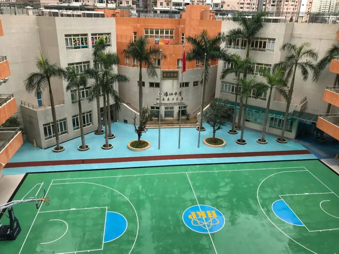 △濠江中学创建于1932年，以爱国爱澳、为社会培育人才为办学宗旨，是澳门中小学生人数最多的学校。