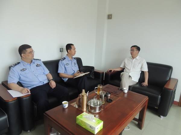 新丰县委常委,政法委书记曾伟到县公安局督导扫黑除恶工作