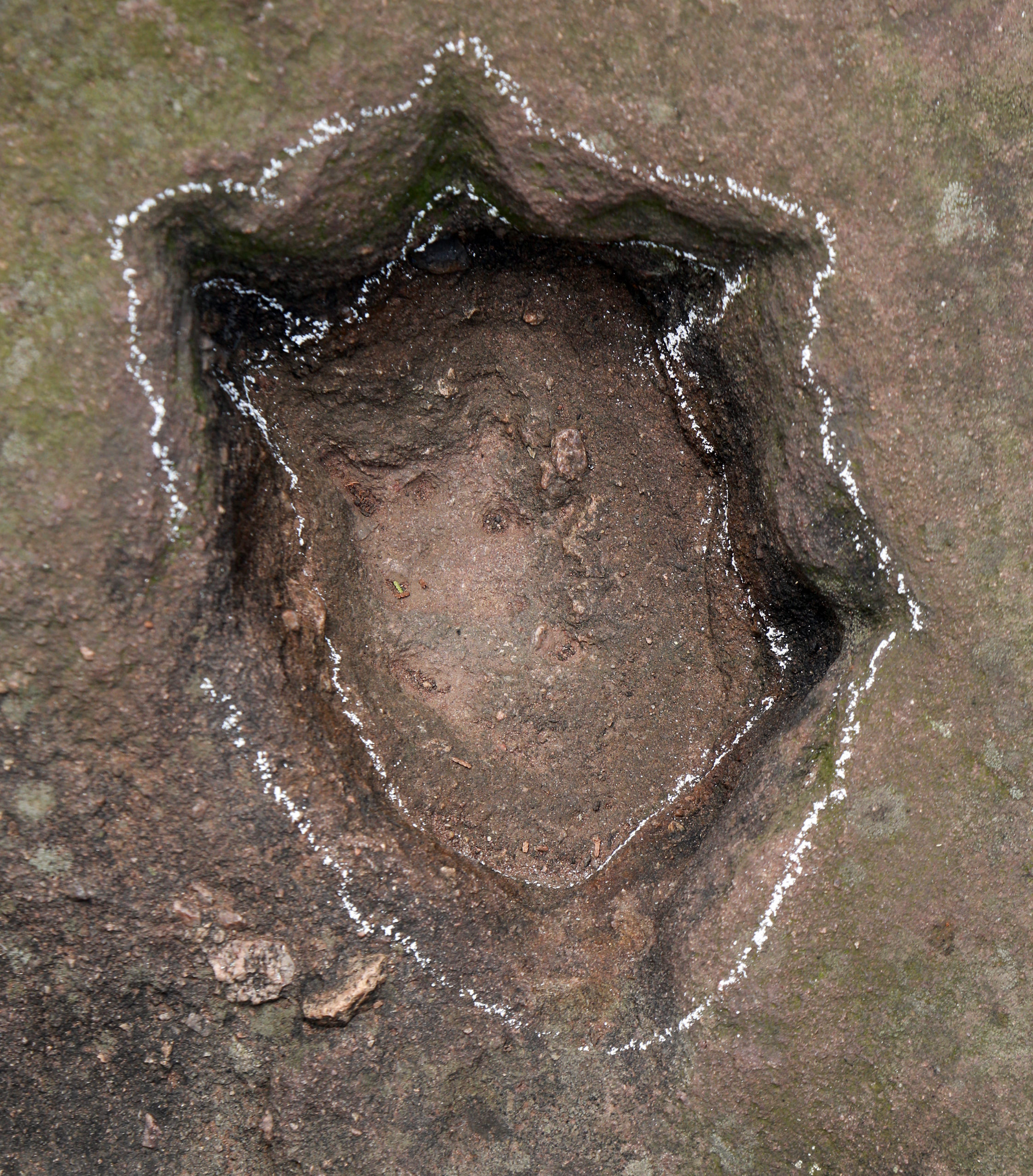 “李存孝打虎处”的“虎爪印”特写。邢立达摄