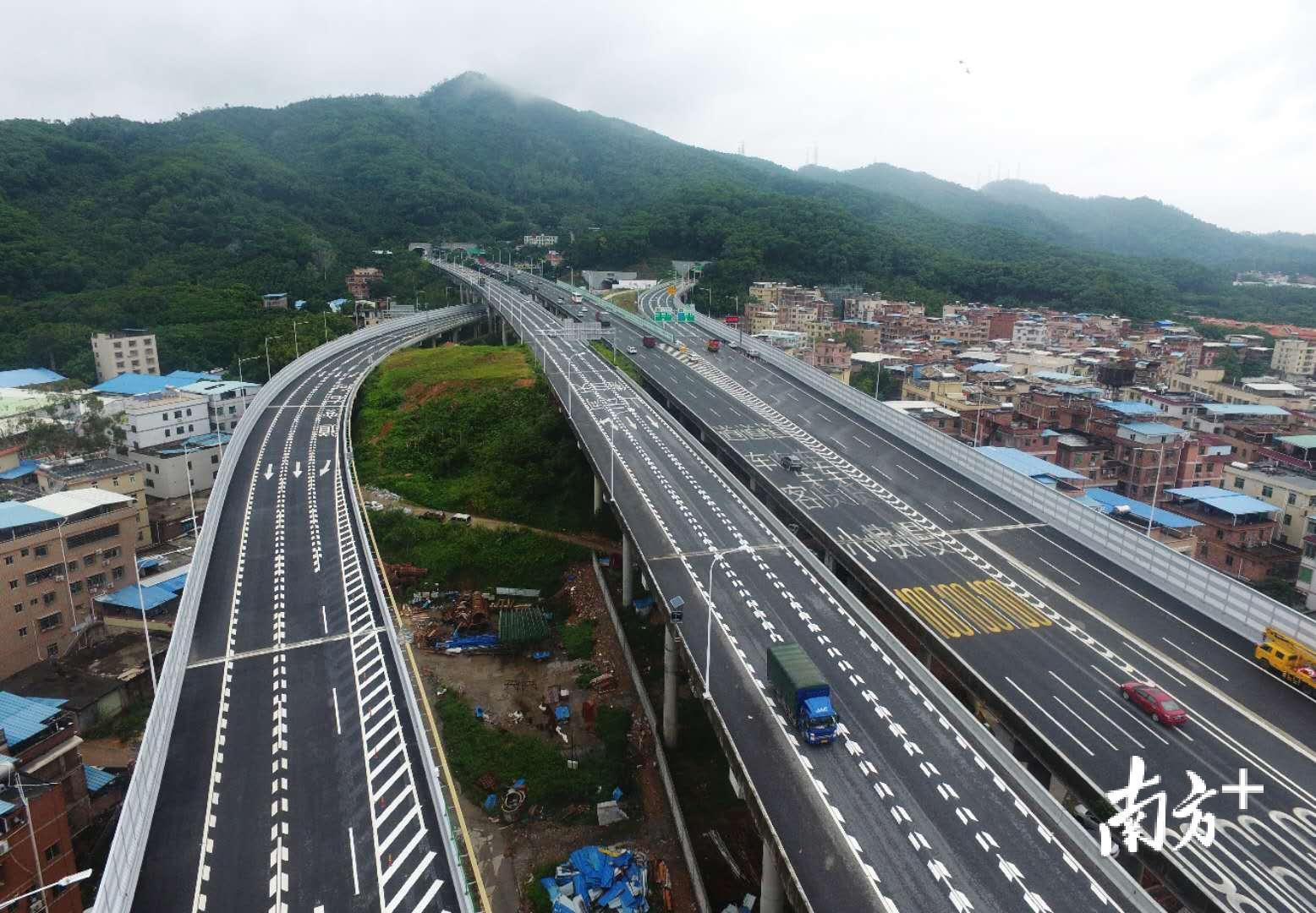 科韵路火炉山隧道开工图片