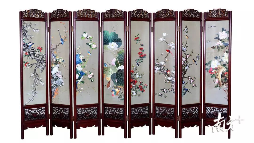 四季花鸟图屏(双面绣) 210cmx47cmx8cm 四季花鸟图屏(双面绣) 210cmx47cmx8cm