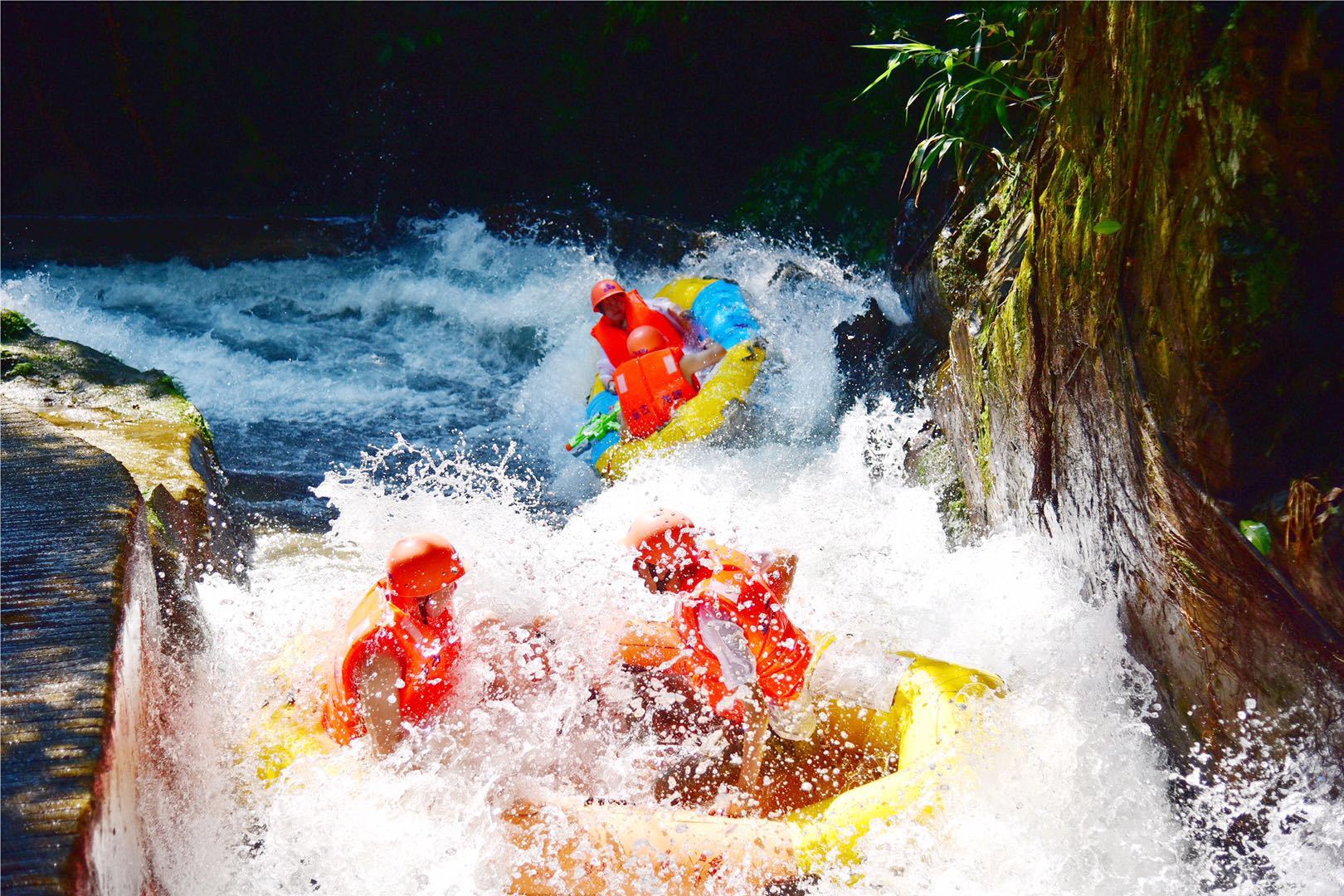 广东清远2019漂流文化节开幕漂流行业升级发展步伐加速