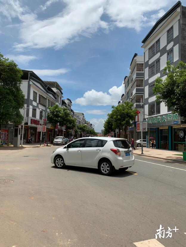 高埔岗街景。