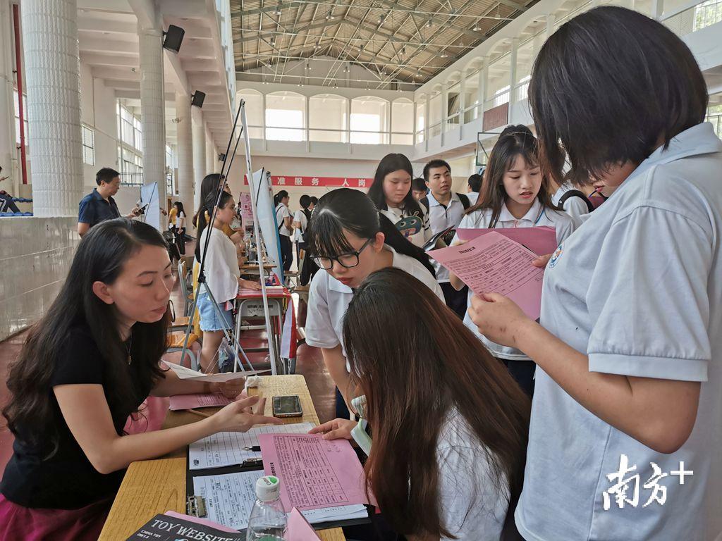 在汕头，一专多能复合型电商人才缺口不小。受访者供图