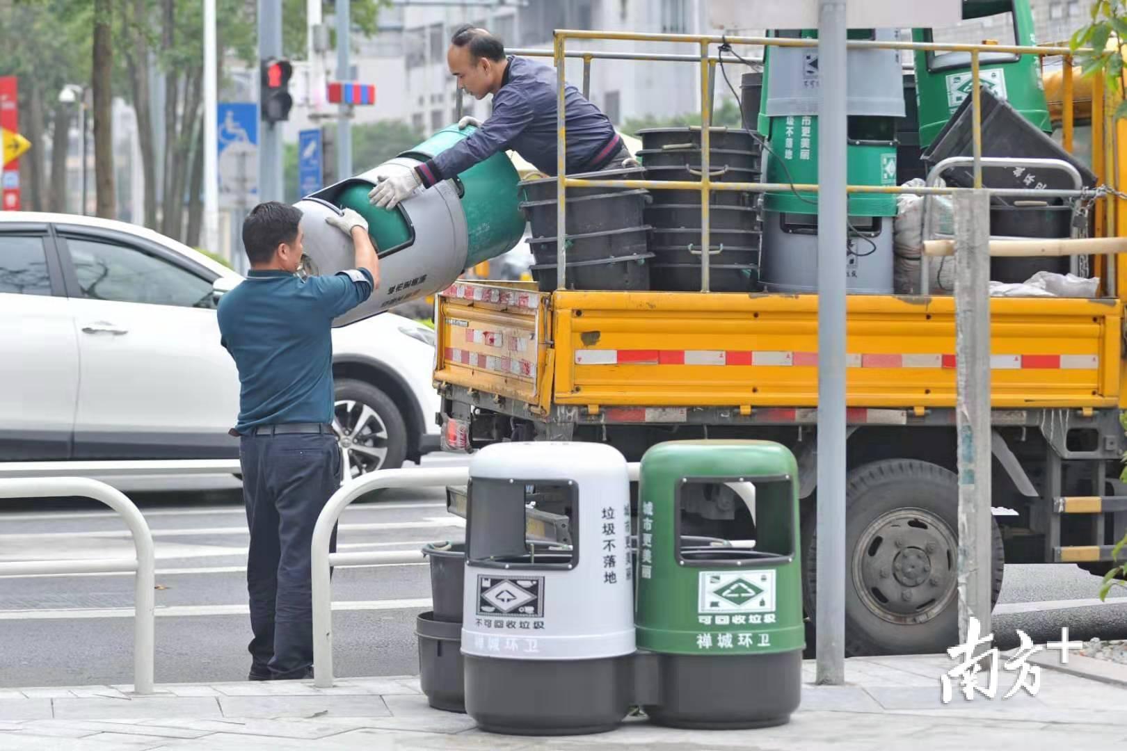 禅城区平均每天产生生活垃圾1300多吨，人均每日产生1公斤多生活垃圾。戴嘉信 摄