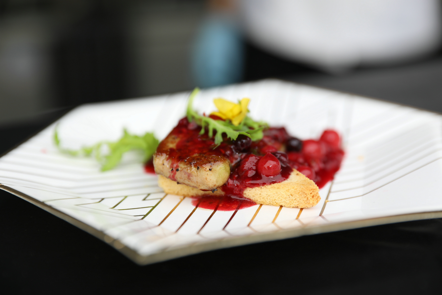 5位米其林星厨联手粤菜大厨,在珠海打造了一条世界美食街