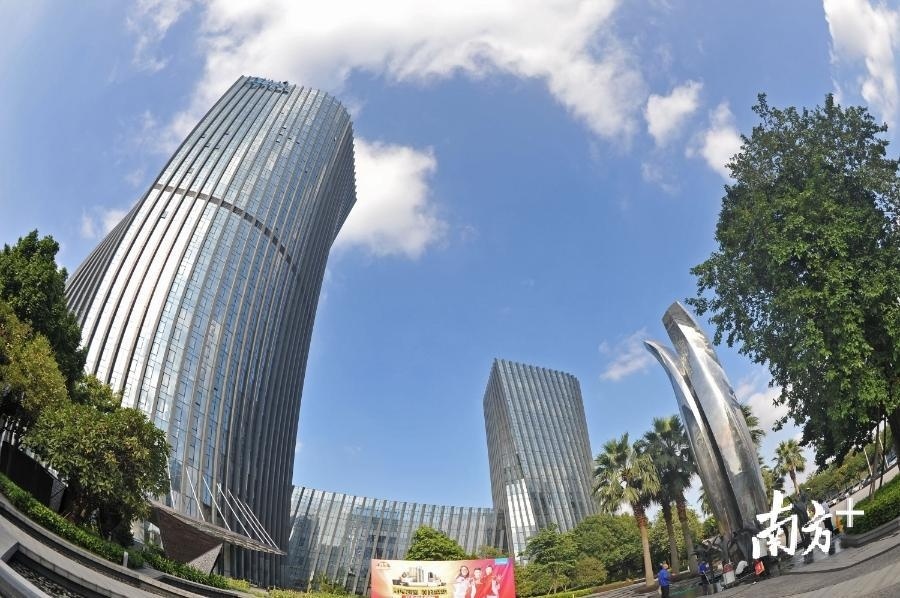 美的总部大楼。南方+记者 戴嘉信 摄 美的总部大楼。南方+记者 戴嘉信 摄