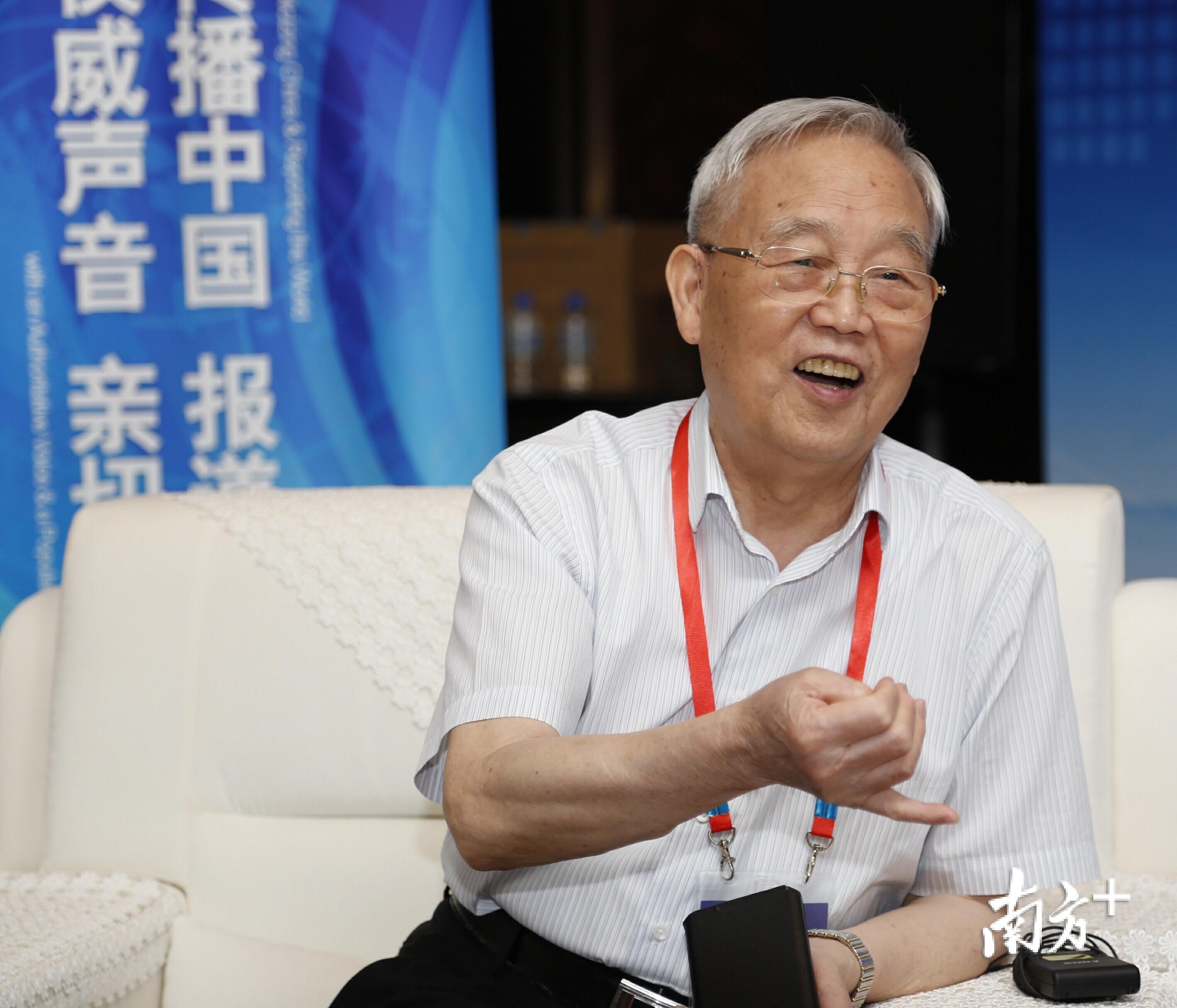 专访中国科学院院士、著名高分子化学家王佛松: 在新中国为人才铺就的大道上飞奔_南方plus_南方+