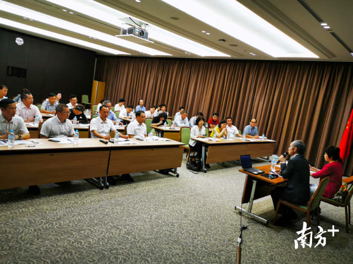 南海企业家到丰田公司进行学习交流。李慧君 摄 南海企业家到丰田公司进行学习交流。李慧君 摄