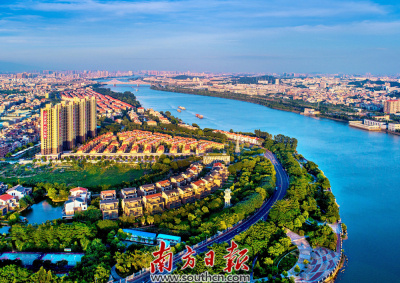 石碣加大财政投入，全方位提升城市品质。图为石碣临江美丽风光。石碣供图  