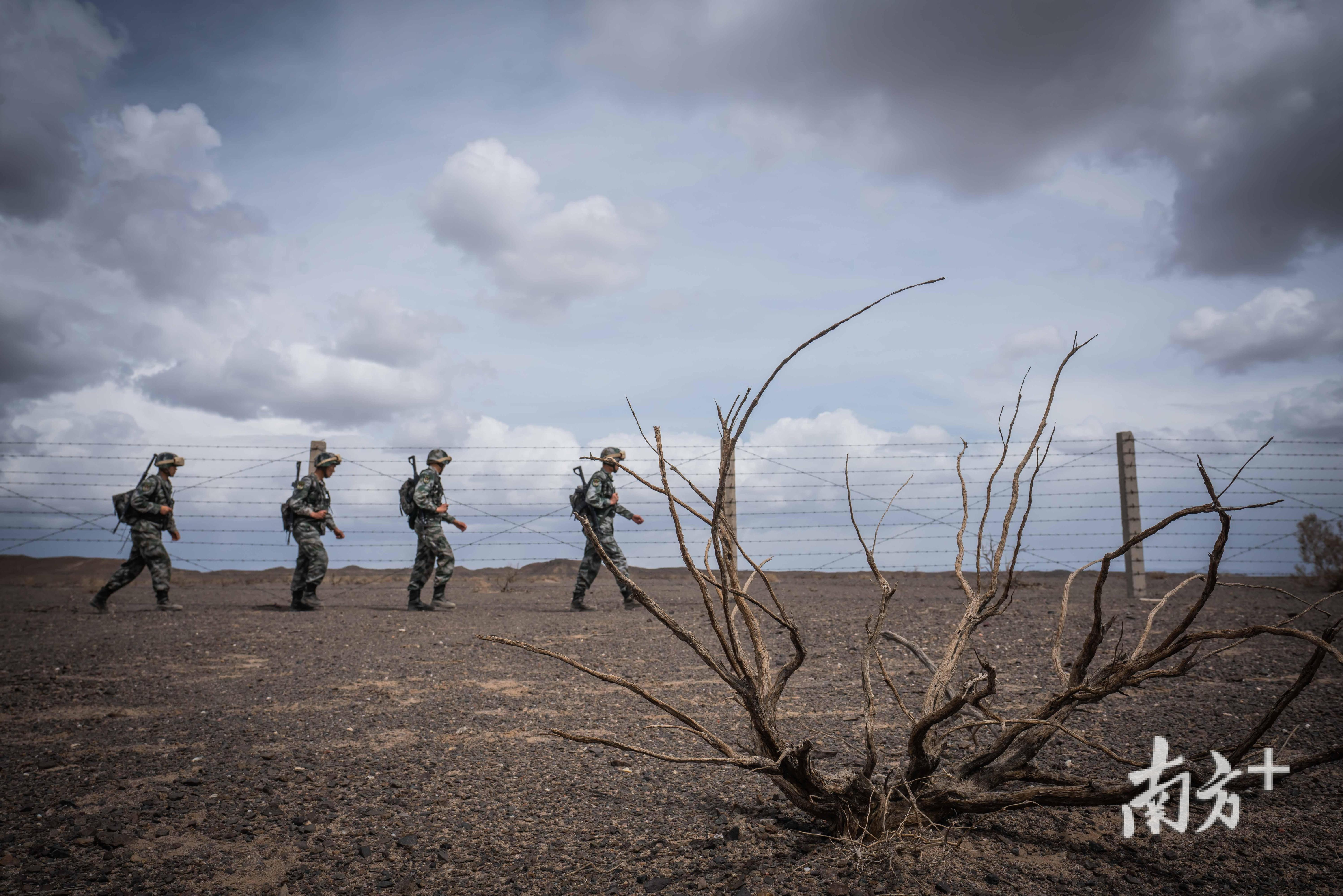 致敬我们的兵边境线上的他们这样过节