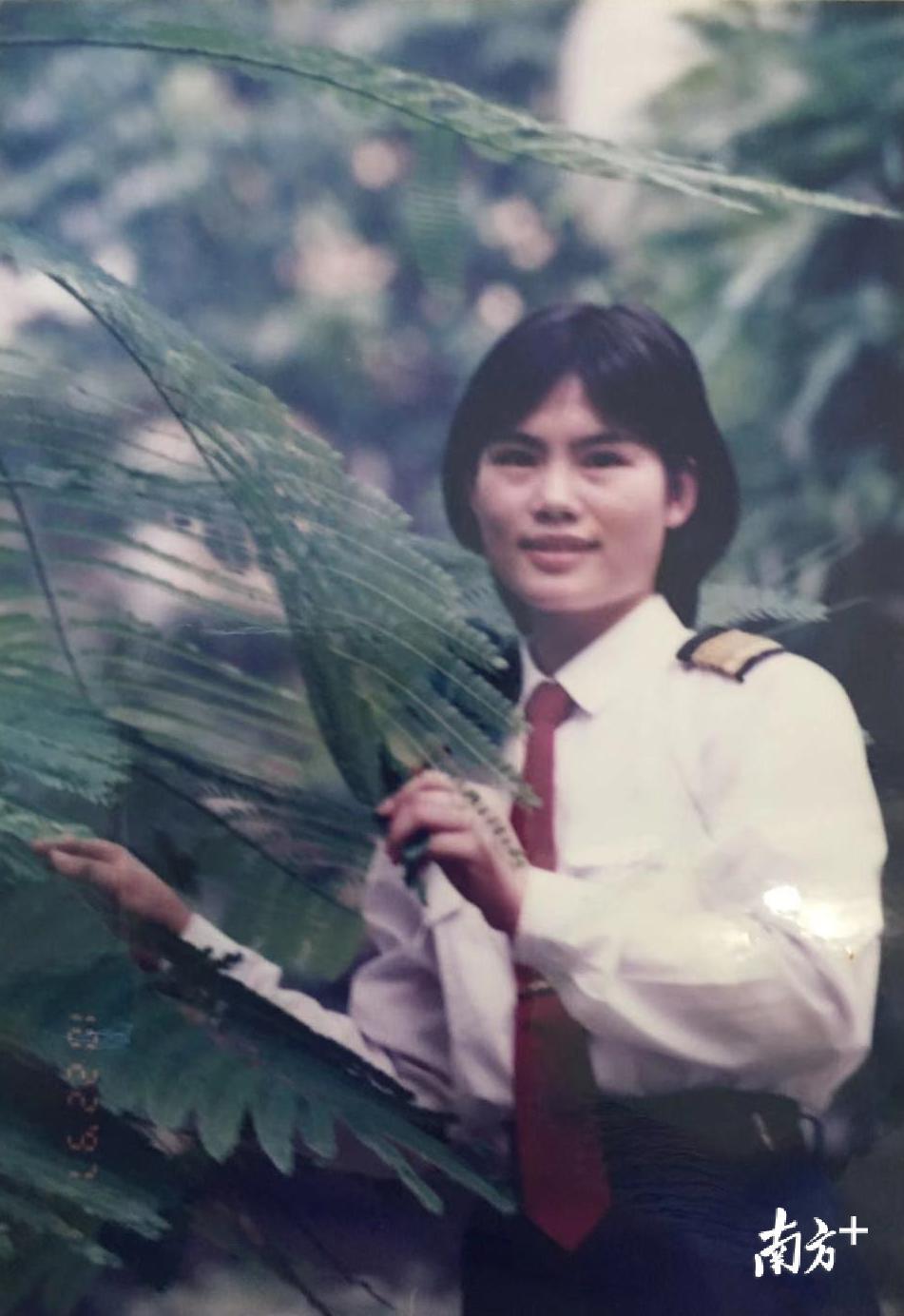 黄美琴当兵时期的照片。 黄美琴当兵时期的照片。