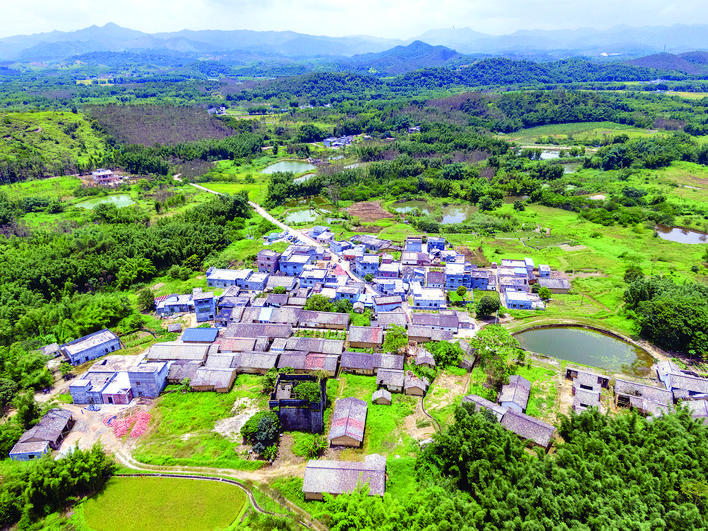 龙城街道黄竹沥村刘屋村民小组人居环境不断改善，适合发展民宿。