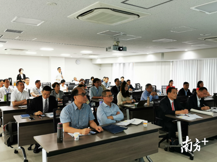 南海企业家在京都大学交流学习。