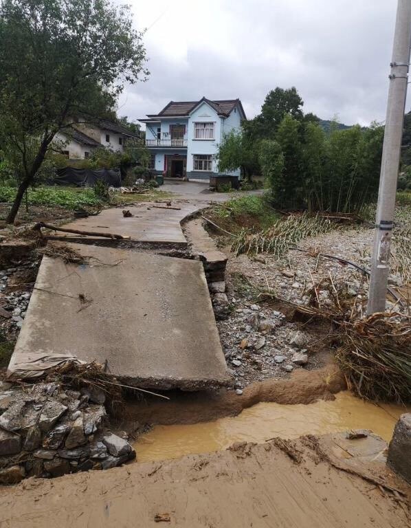 救在壹线 来自安徽灾区中心的一线灾情图片
