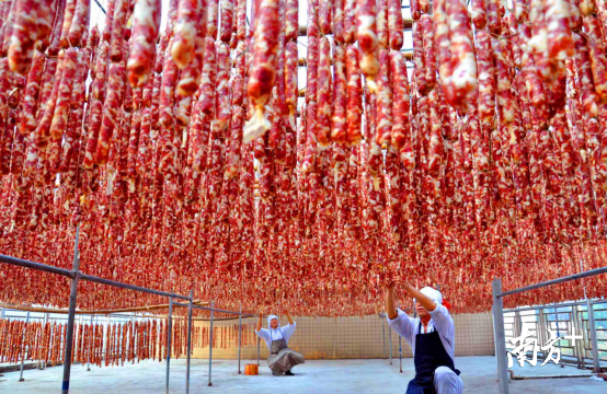 东陂腊味.记者黄津 摄