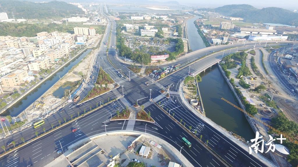 汕头以交通先行，夯实融“湾”联“带”硬实力。杨立轩 摄