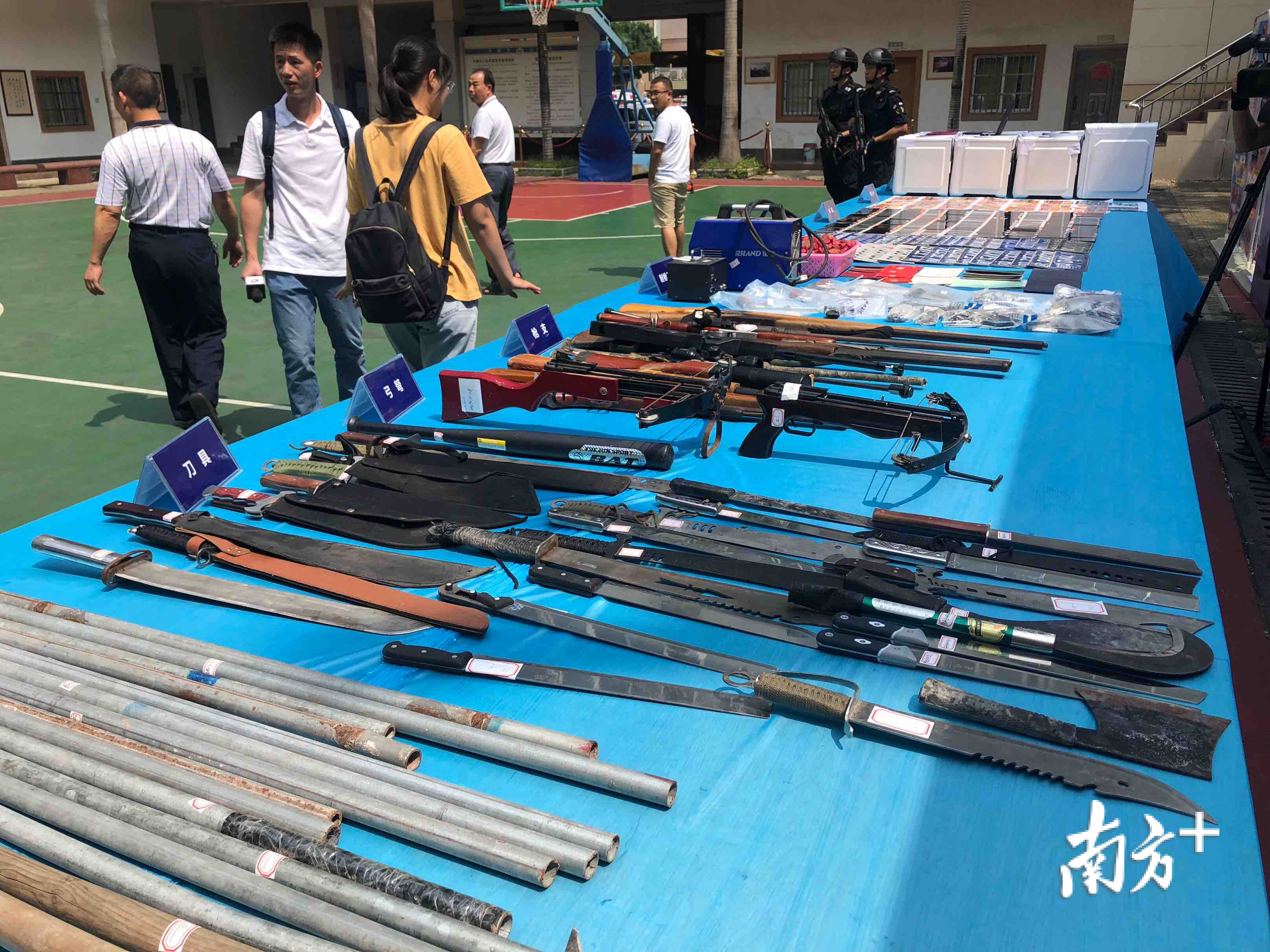 扫黑除恶专项斗争部分成果展示。