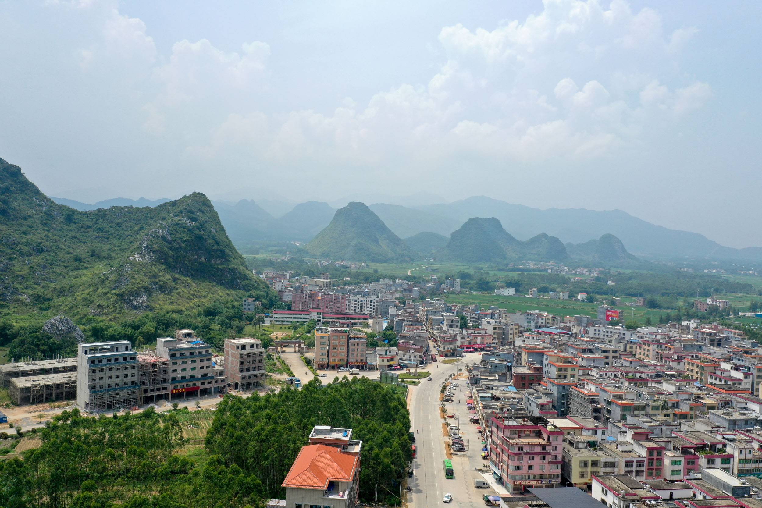 工作前5年,肇庆封开县河儿口镇纪检专干苏丽敏一直住在办公室楼上的临