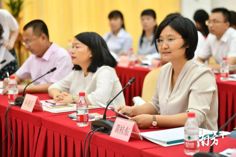 佛山科学技术学院教师黄桂东在会上发言。
