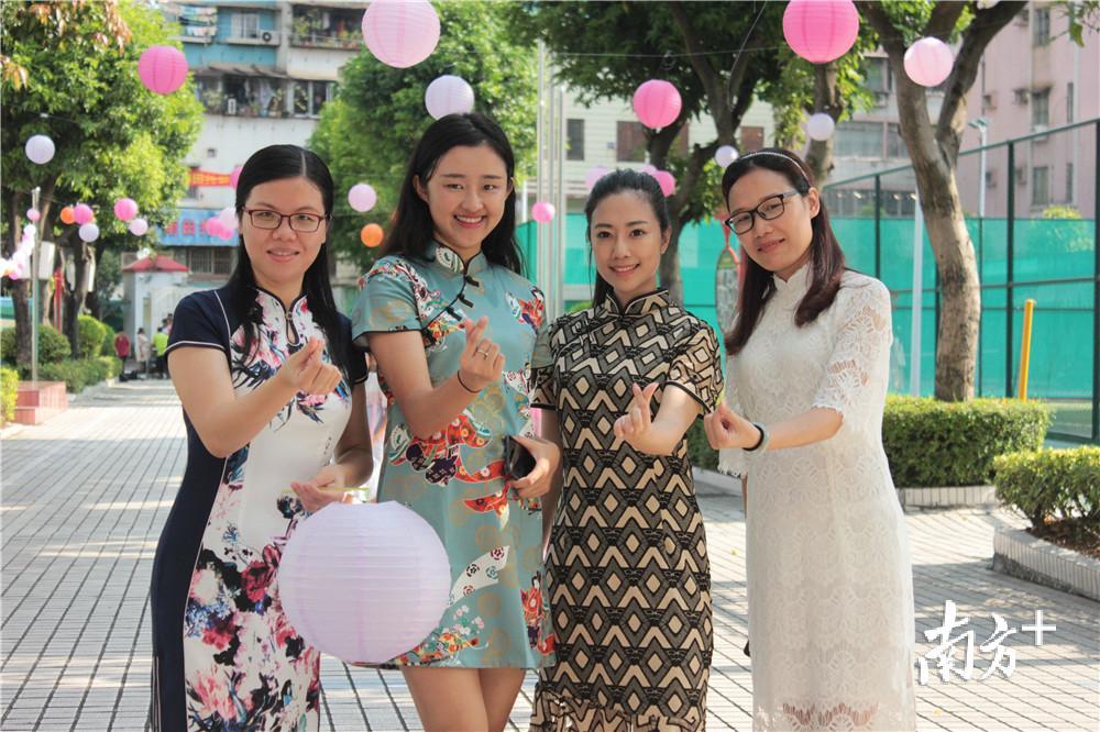 老师们穿上了美美的旗袍。