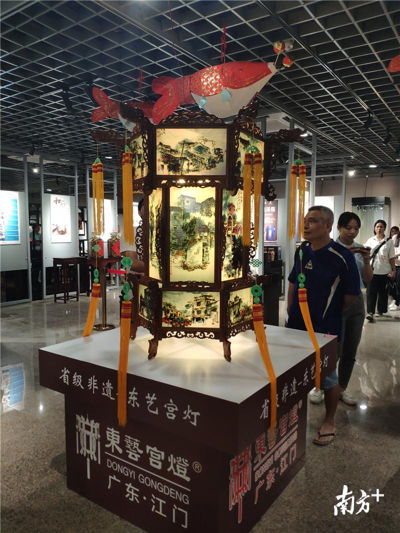 江门市非物质文化遗产展示厅。黄绍侦 摄