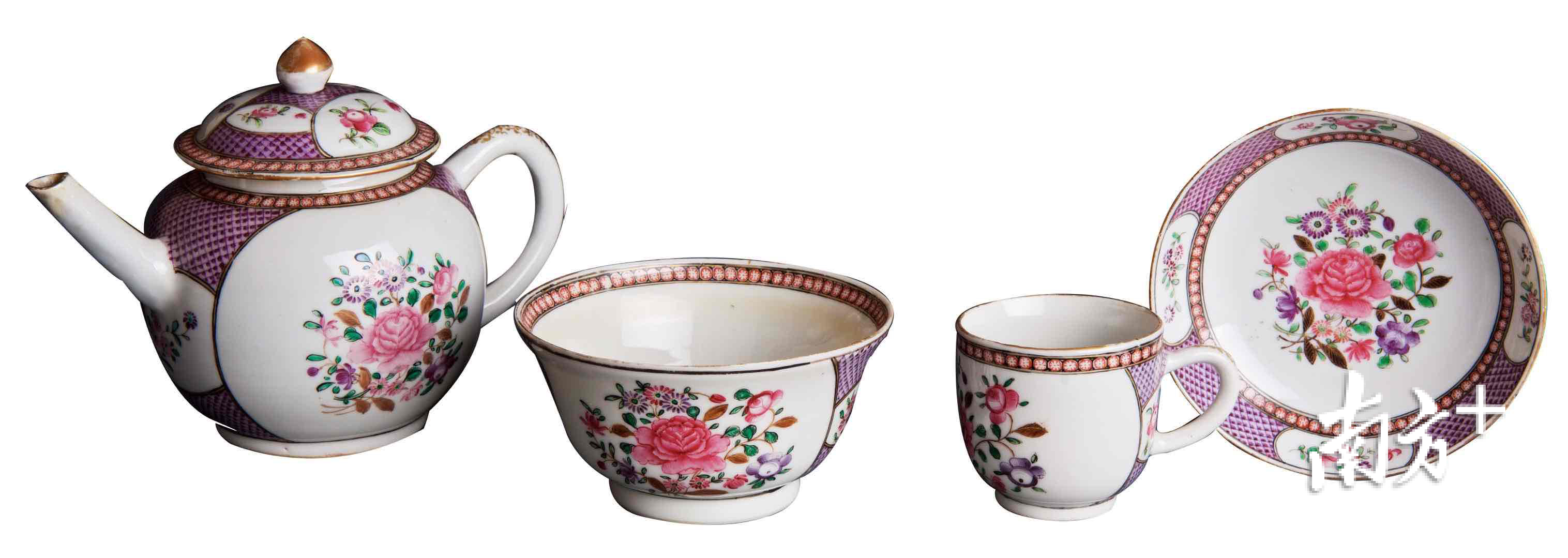 清乾隆广彩花卉纹茶具 清乾隆广彩花卉纹茶具