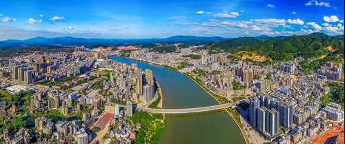 龙川县城。谢为 摄