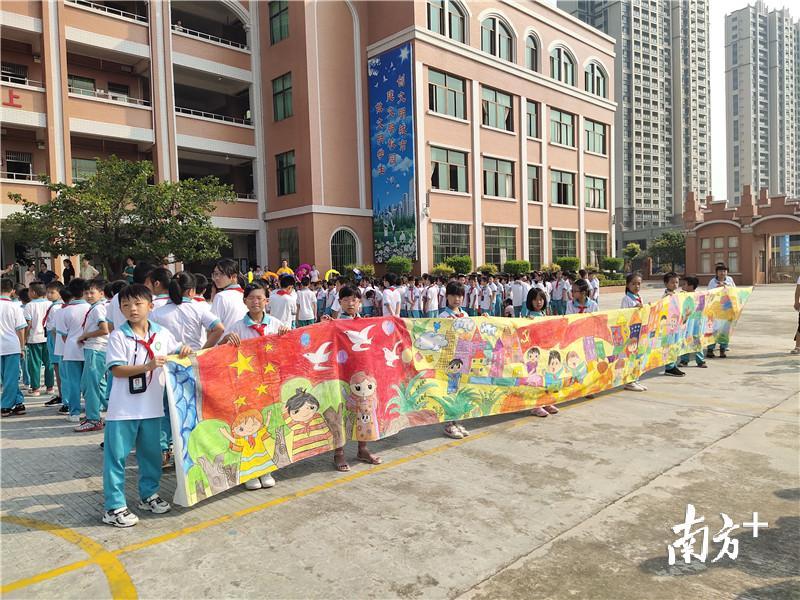 用绘画祝福祖国 用绘画祝福祖国