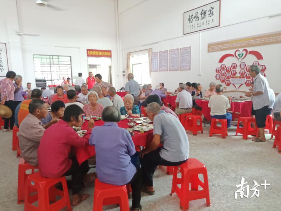 云浮朱所村长者食堂让老人食有所依。受访者供图