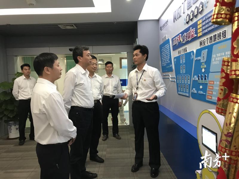 汕尾供电局借助区域联动，与佛山供电局共同构建了“阿拉丁智慧创新实验室”，在全网率先跨界引入RPA虚拟机器人，大幅提升工作效率及管理质量。