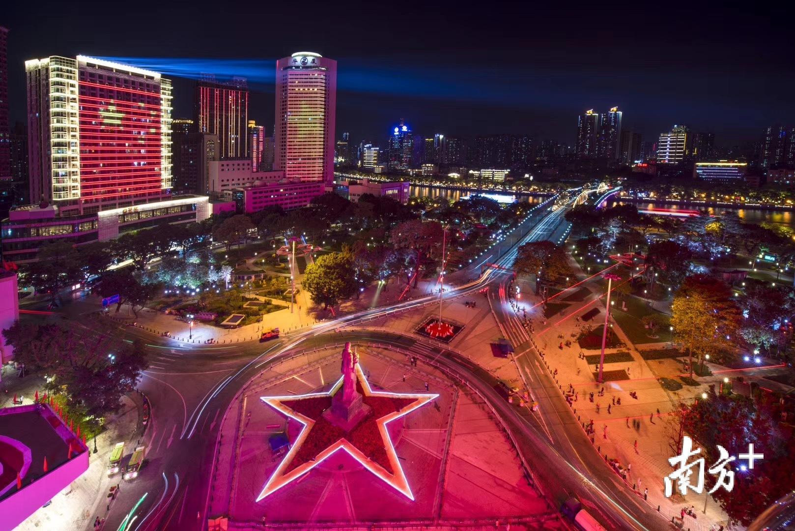 现在的海珠广场夜景。