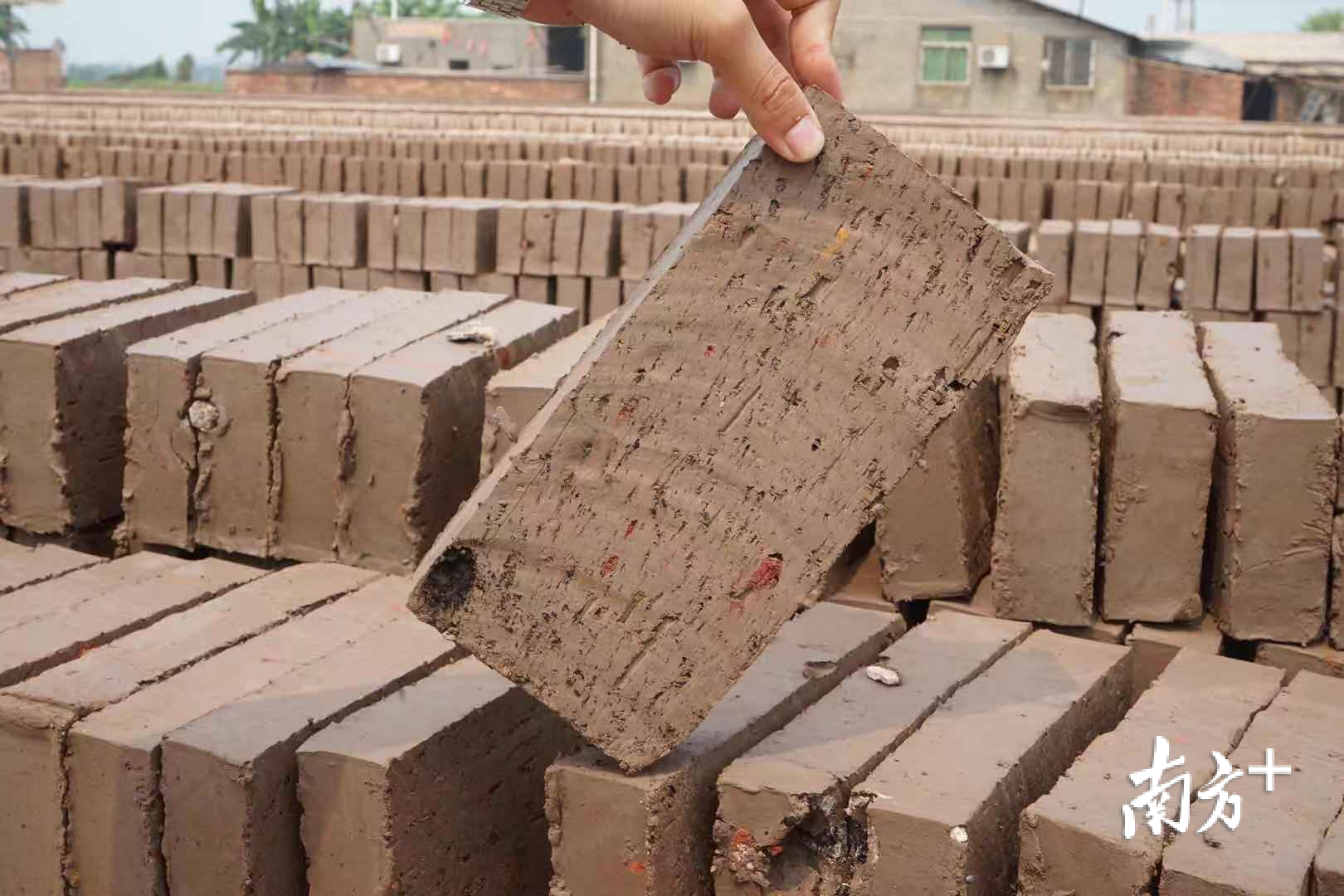 拆违产生的巨量建筑垃圾最后都哪去了