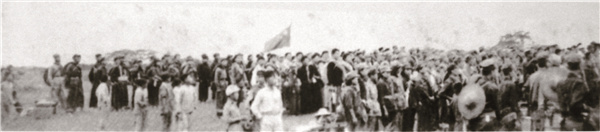 1949年10月15日,粤赣湘边纵队东江第一支新编独立三营在惠州府城下埔集结侍命进城。 1949年10月15日,粤赣湘边纵队东江第一支新编独立三营在惠州府城下埔集结侍命进城。