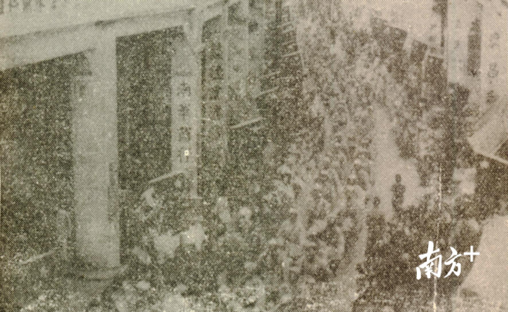 1949年10月18日，中国人民解放军进入肇庆。