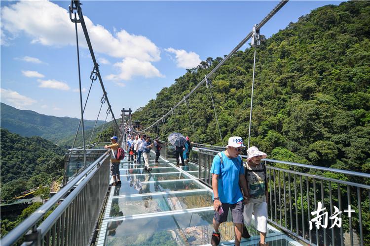 广清共建大湾区旅游生态合作试验区是一次“强强联手”，将有力推动广州花都和清远优质的旅游资源要素互通互融，进一步开拓旅游市场。记者 曾亮超 摄