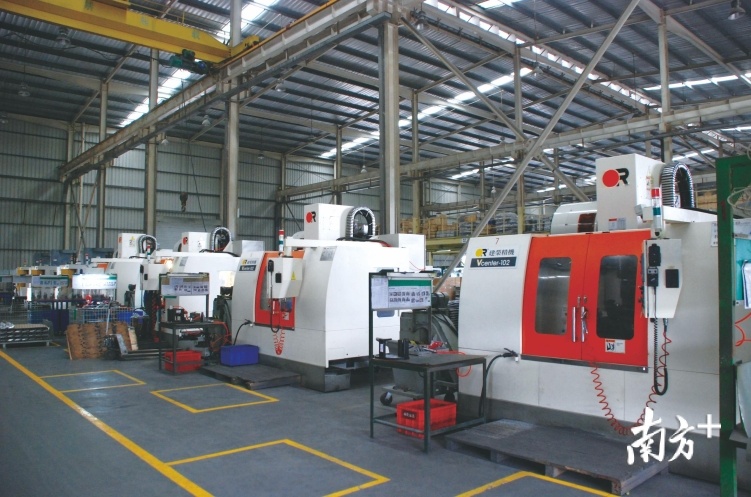 奔达模具生产车间。受访企业供图 奔达模具生产车间。受访企业供图