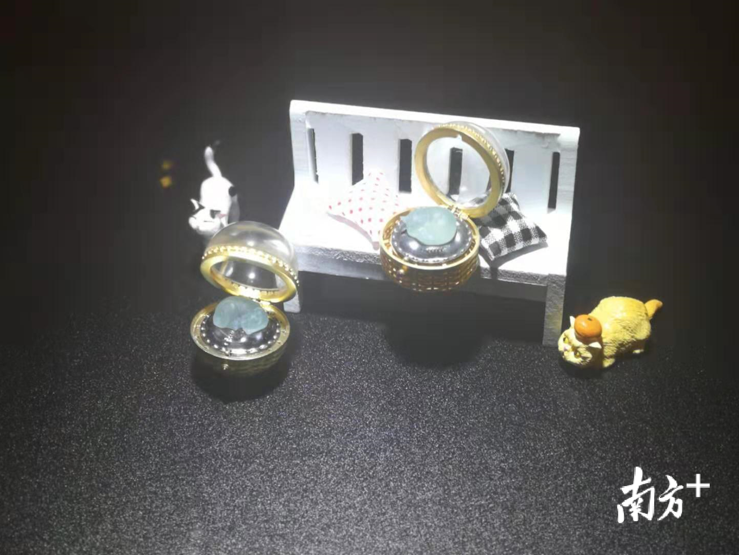 第二届中国珠宝首饰设计天工奖获奖的珠宝作品。尹辅华 摄