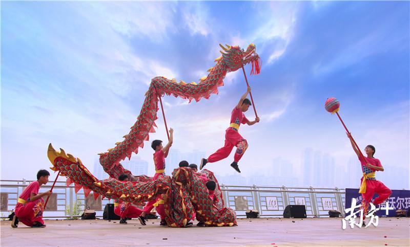 2019年龙城“健康风采杯”摄影比赛获奖作品。