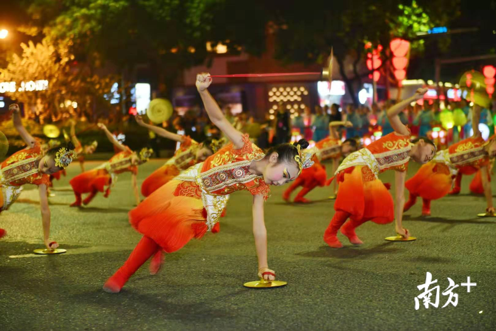 2019年秋色巡游现场。戴嘉信 摄