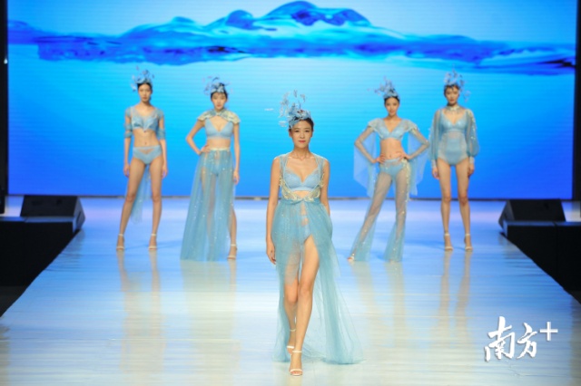 盐步内衣企业始终坚持以品质塑造口碑。戴嘉信 摄