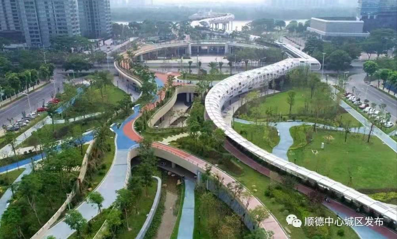 中轴线的“绿林凤影”区域。